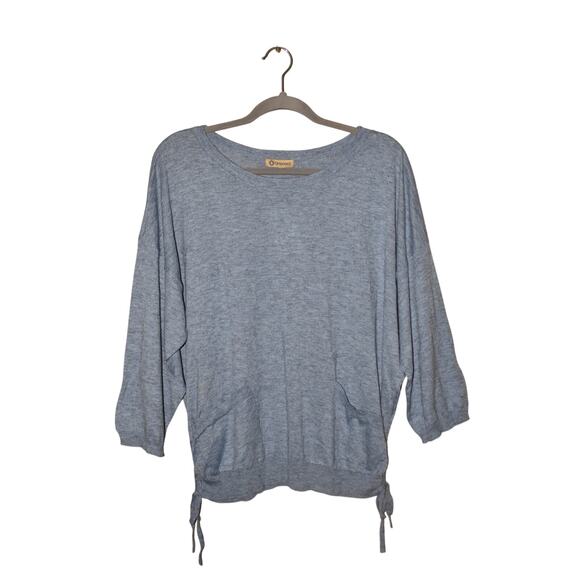 DEMOCRACY NEW‎ $58 3/4 Sleeve Scoop Neck Side Tie Knit Top Blue Fog Small - Picture 1 of 3